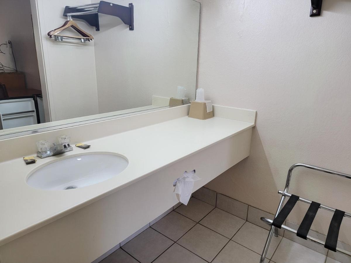 Studio 9 Inn & Suites Decatur Buitenkant foto